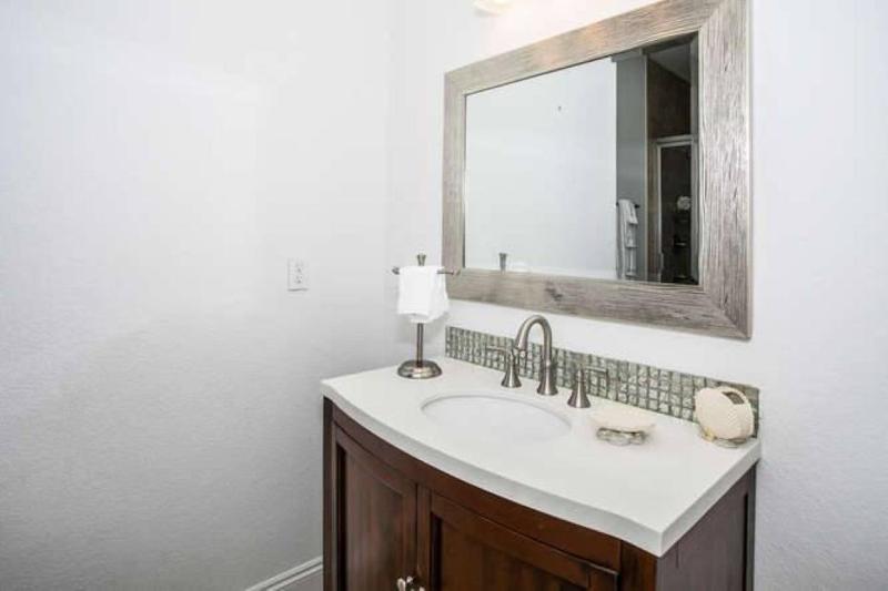 Baywatch Beach House - image 38