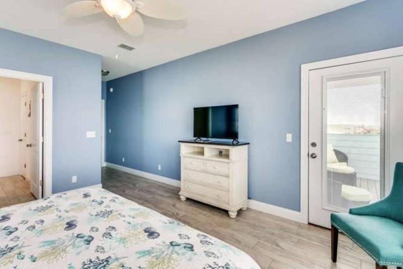 Baywatch Beach House - image 26