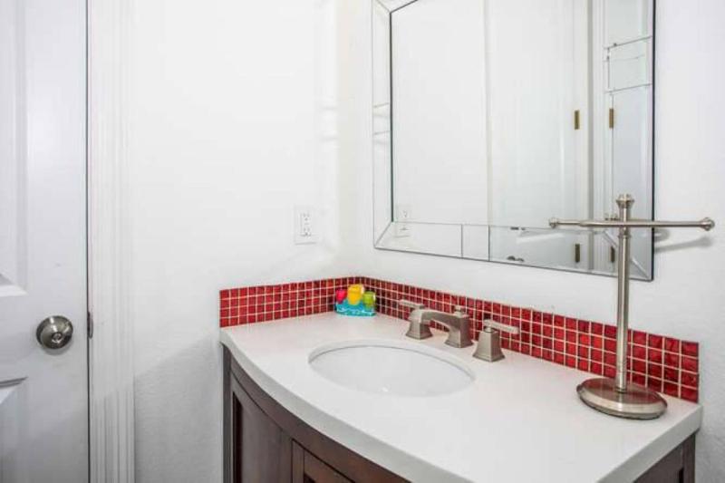 Baywatch Beach House - image 41