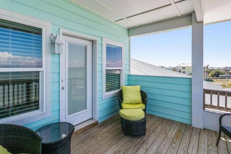 Baywatch Beach House - image 14