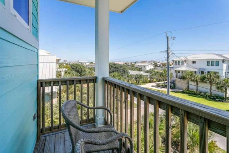 Baywatch Beach House - image 40
