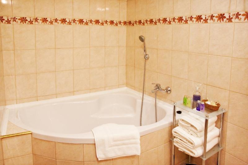 Apartment image 2