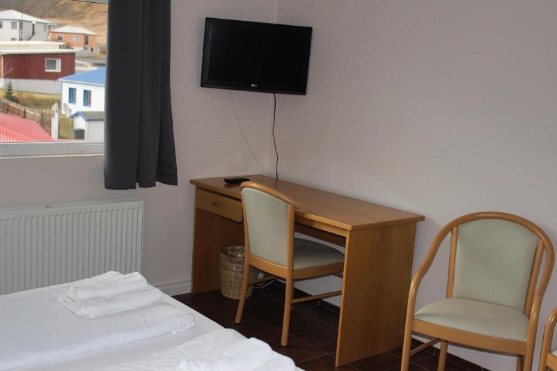 Superior Twin Room image 1