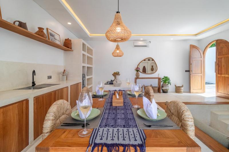 Modern 2BR Pool Villa in Peaceful Canggu - image 28