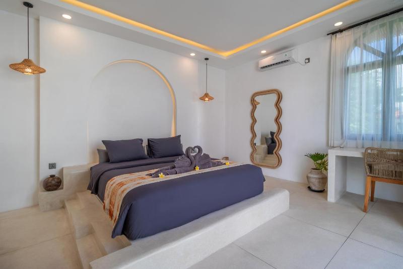 Modern 2BR Pool Villa in Peaceful Canggu - image 16