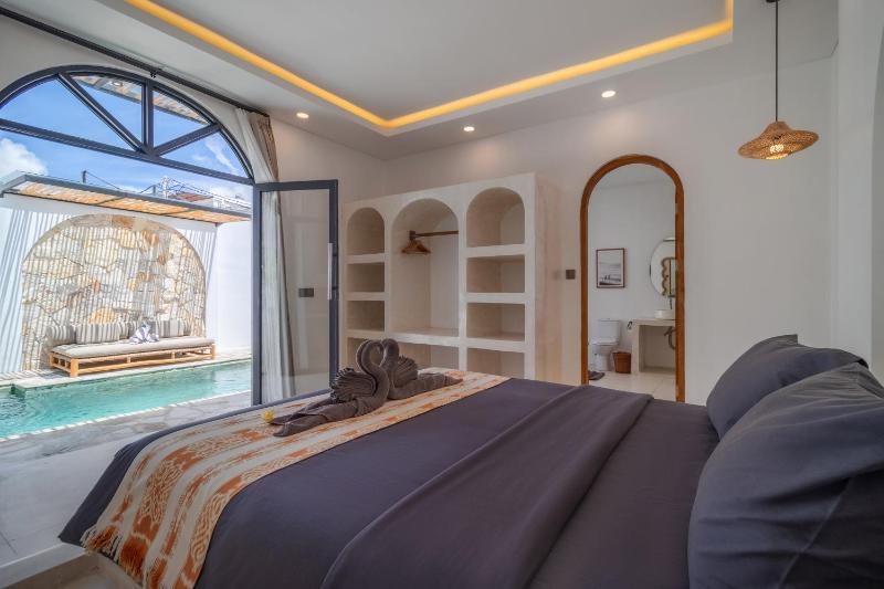 Modern 2BR Pool Villa in Peaceful Canggu - image 22