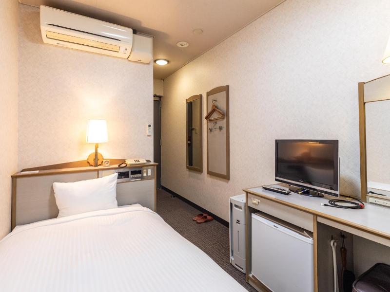 Alley Hotel Hiroshima Namikidoori - image 12