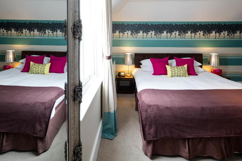 Double Room image 2