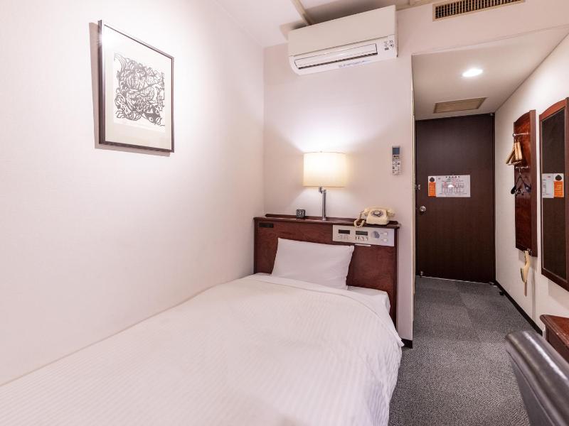 Alley Hotel Hiroshima Namikidoori - image 16