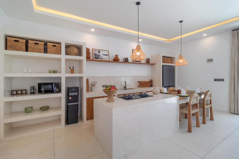 Spacious 2BR Pool Villa in Relaxed Canggu - image 14