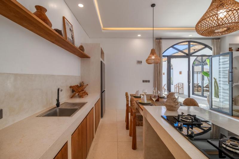 Spacious 2BR Pool Villa in Relaxed Canggu - image 2
