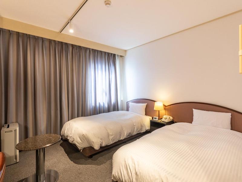 Alley Hotel Hiroshima Namikidoori - image 10