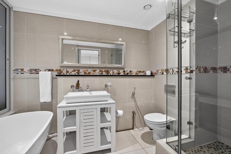12 on Palm Boulevard 404 - image 10
