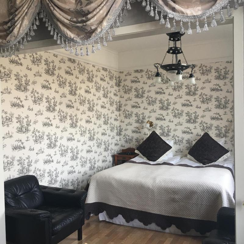 Classic Triple Room image 1