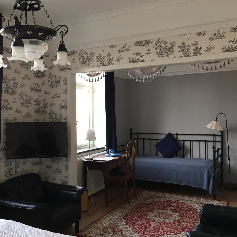 Classic Triple Room image 3