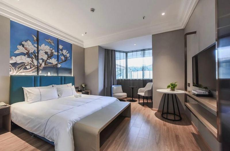 Magnotel Hotel Chongqing Jiefangbei Pedestrian Street Hongyadong Branch - image 4
