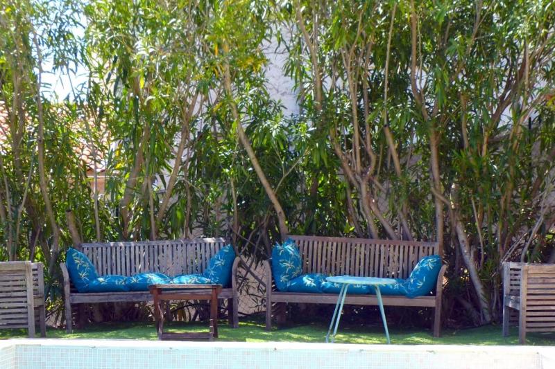 Spacious and bright house with swimming pool - image 7