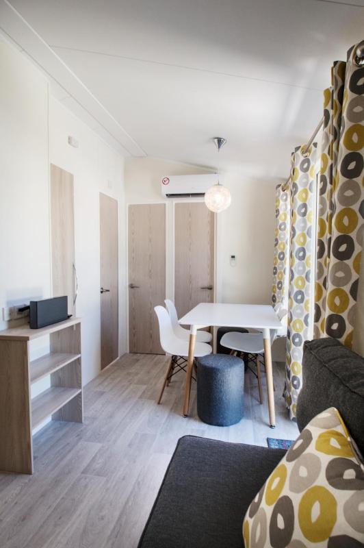 Empire Three-Bedroom image 4