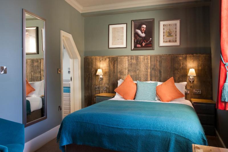 Superior Double Room image 2