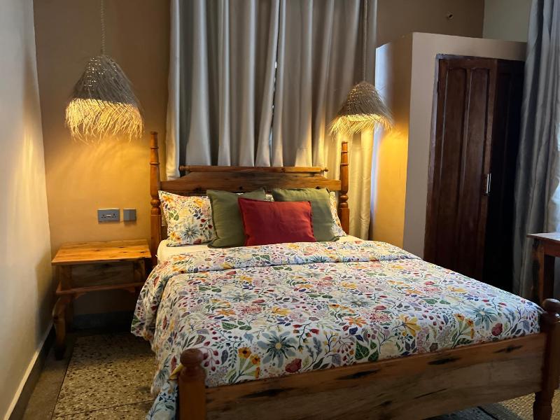Nuru House Stone Town Ensuite 3BR Apartment - image 15