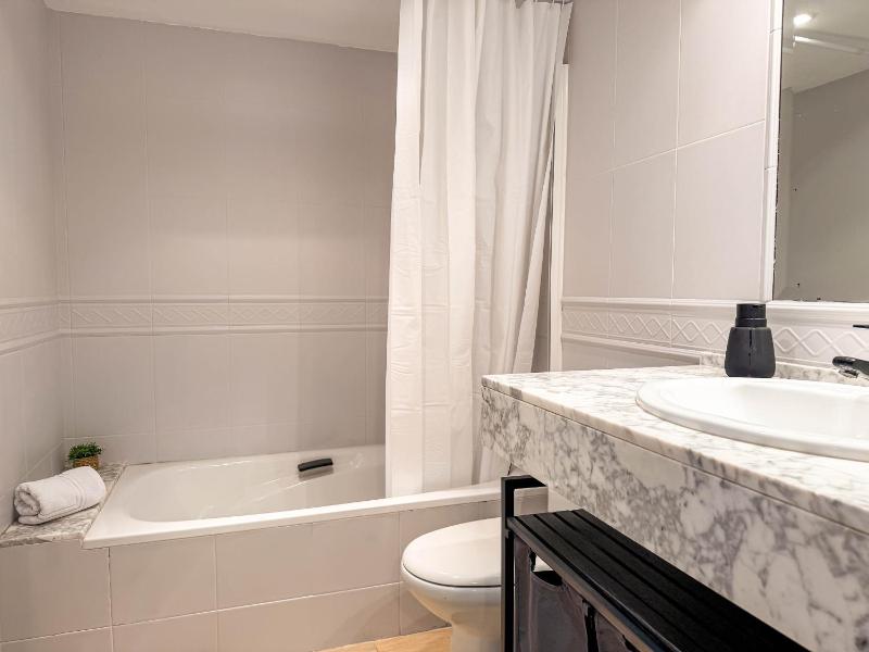 Apartamento Iona con piscina - image 7