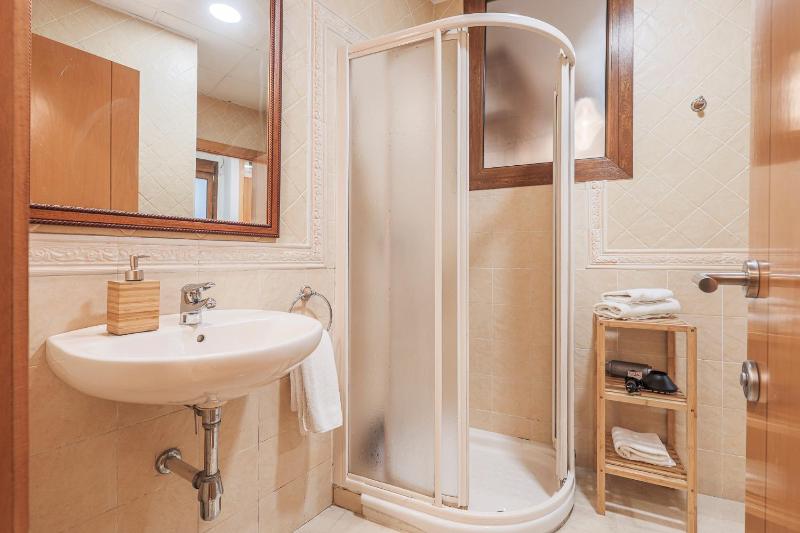 Elegante y de Vanguardia 2 HAB 1 Baño - image 3