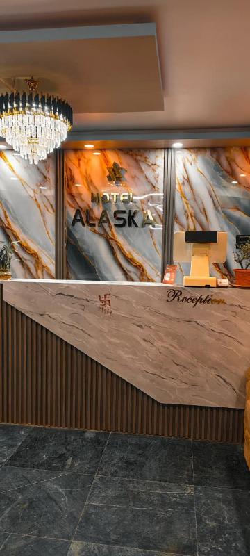 Hotel Alaska - image 2