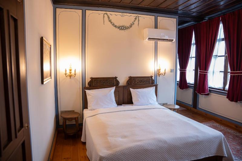 RAHAT Guest House in Old Town - Free Private Parking - image 20