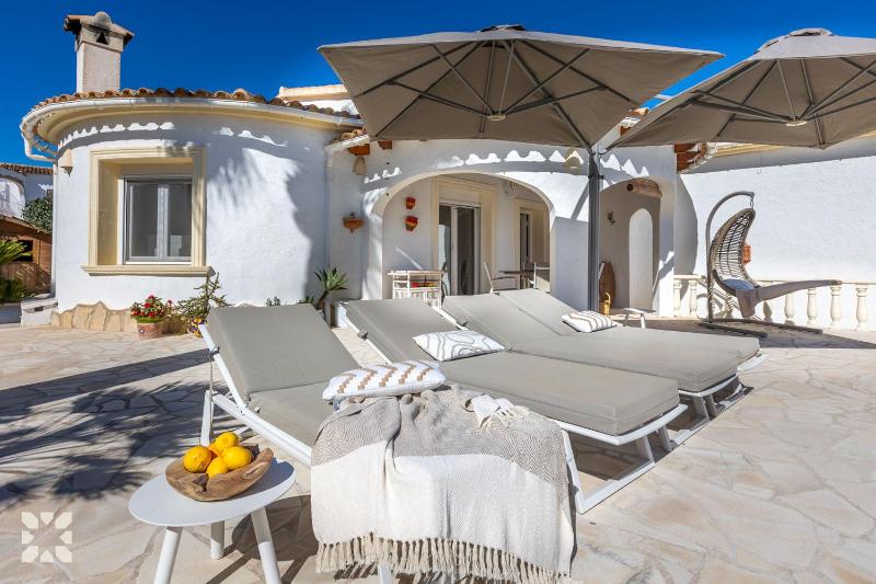 Villa Dos Palmeras by Abahana Villas - image 14