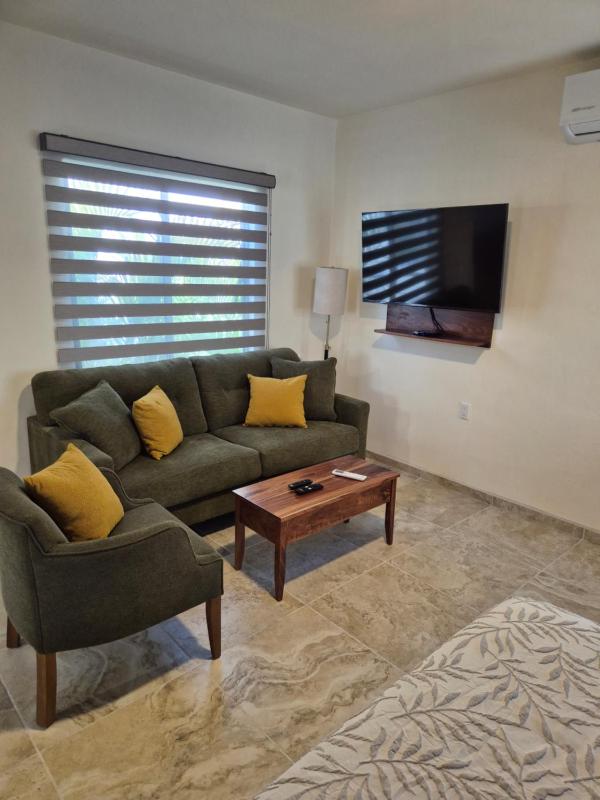 Hotel Lorimar - image 18