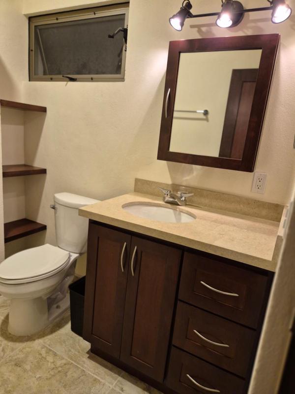 Hotel Lorimar - image 19