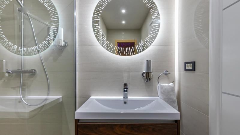 Luxury Villa Sun View with heated pool - image 16