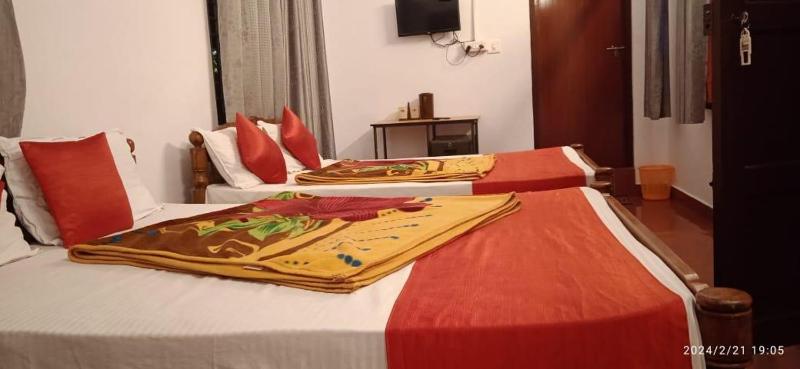 Dharshana Rooms and Cottages - image 7