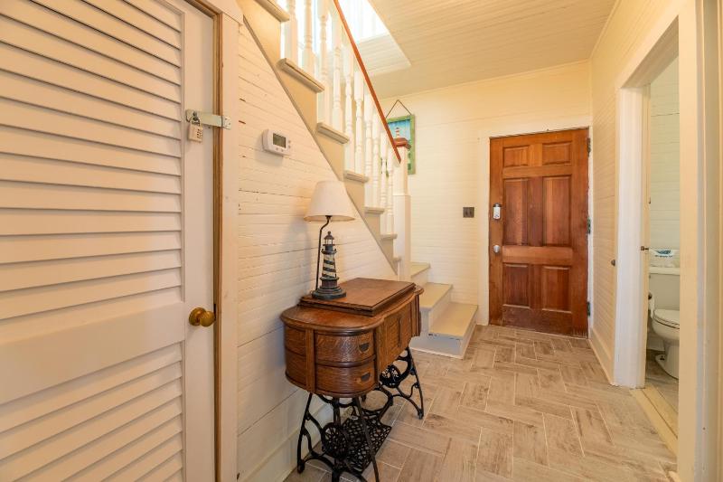 Crow's Nest - SNH MP 19 Oceanfront Historic Cottage Pets OK YR Flex Stays - image 22