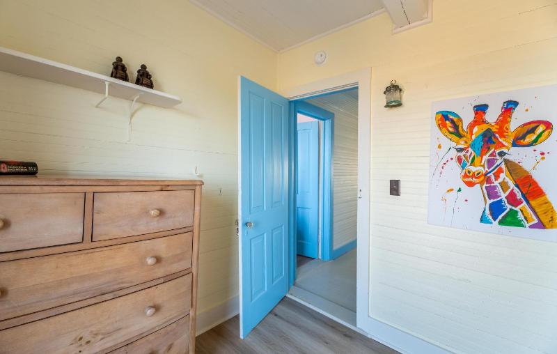 Crow's Nest - SNH MP 19 Oceanfront Historic Cottage Pets OK YR Flex Stays - image 11