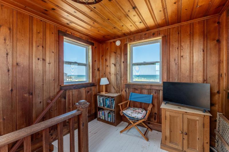Crow's Nest - SNH MP 19 Oceanfront Historic Cottage Pets OK YR Flex Stays - image 13