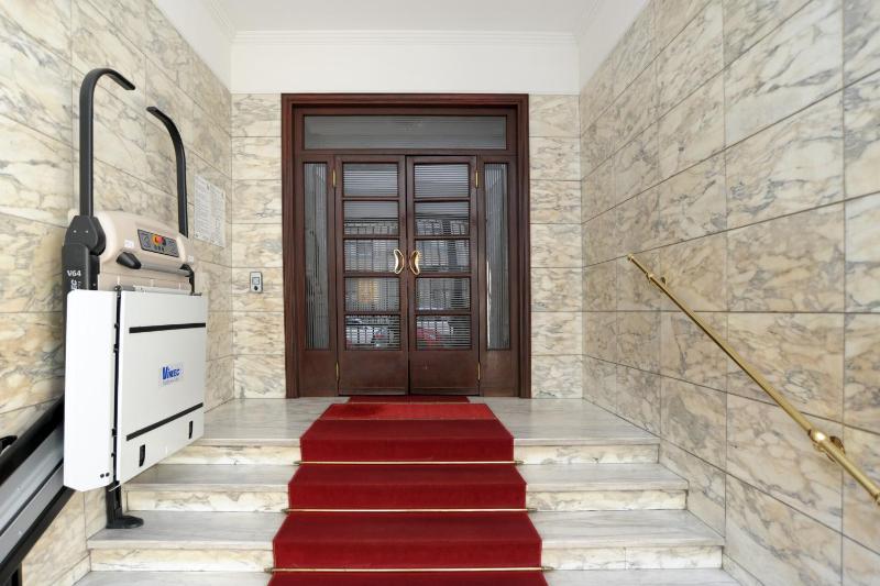 Spacious and cozy flat with two bathroom - image 3