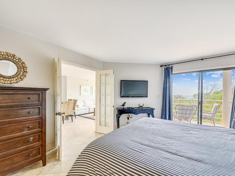 3431 Villamare - image 15