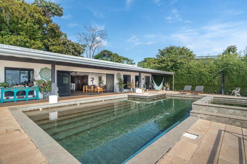 Villa Mangostán - Luxury Ocean-View Villa & Pool - image 6