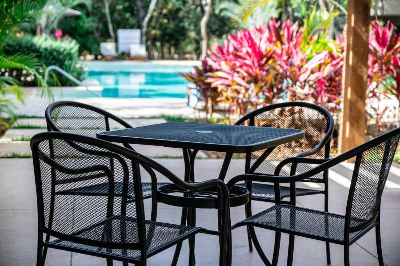 Spacious 3BR w Private Balcony Resort Amenities - image 28