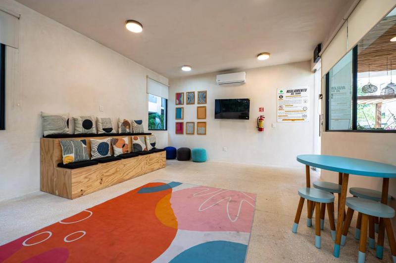Spacious 3BR w Private Balcony Resort Amenities - image 19
