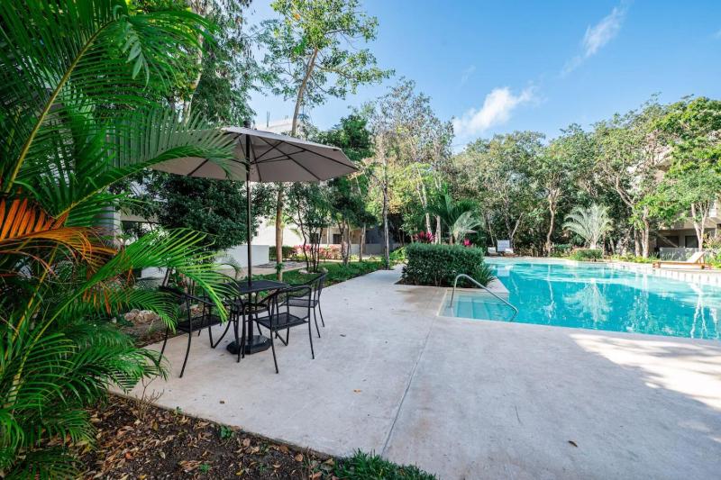 Spacious 3BR w Private Balcony Resort Amenities - image 3
