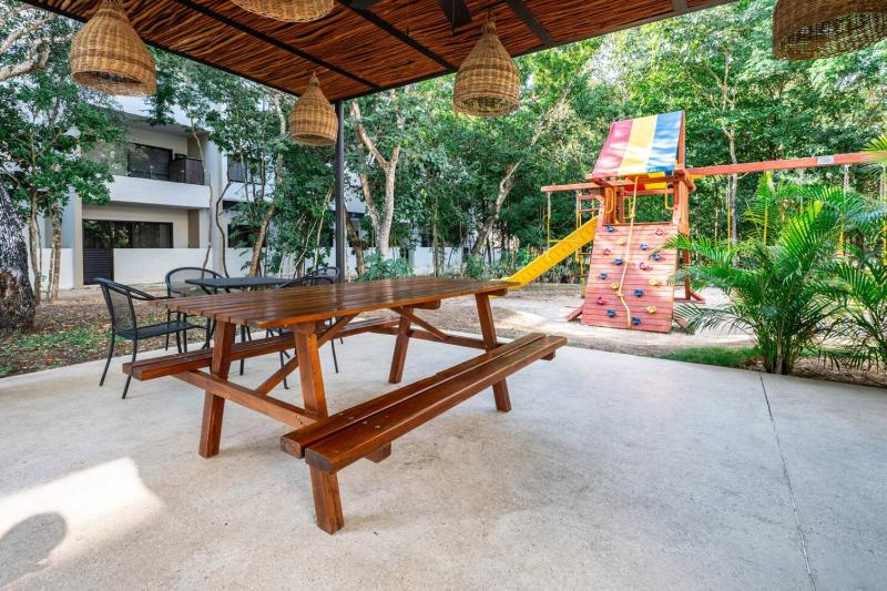 Spacious 3BR w Private Balcony Resort Amenities - image 10