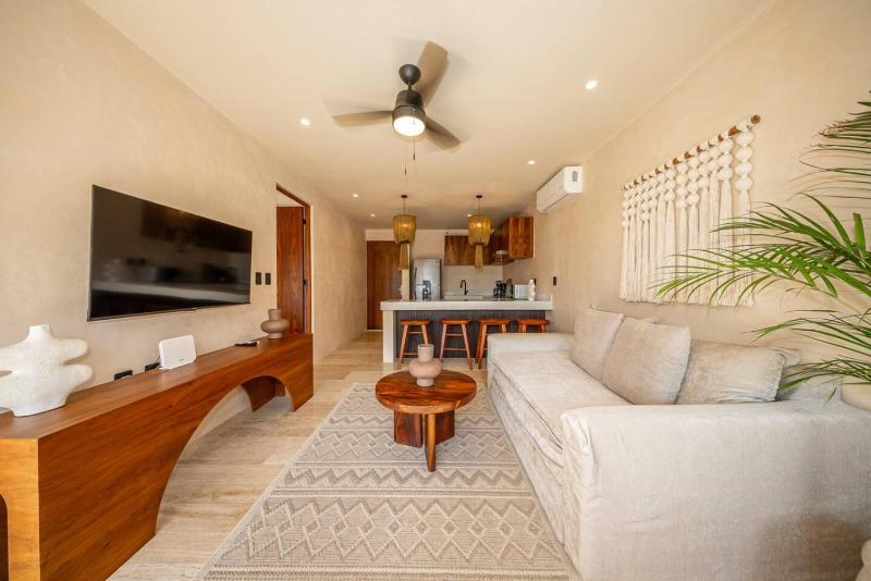 Modern 1BR w Private Jacuzzi Pool Balcony - image 19