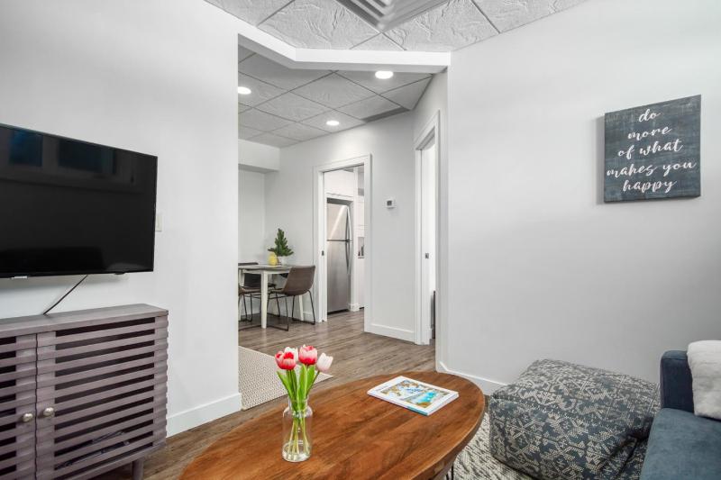 Mountain Loft Retreat central and modern 1-Bed steps from Downtown - image 14