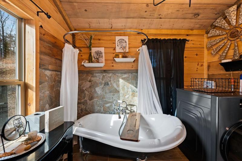 Bigfoot's Hideout - image 9