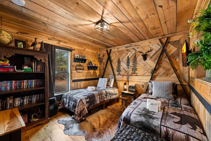 Bigfoot's Hideout - image 8