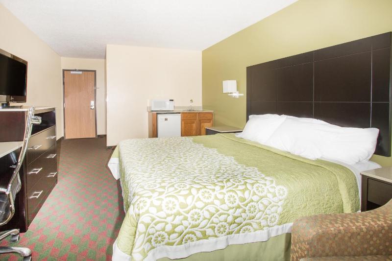 King Room - Non-Smoking image 1