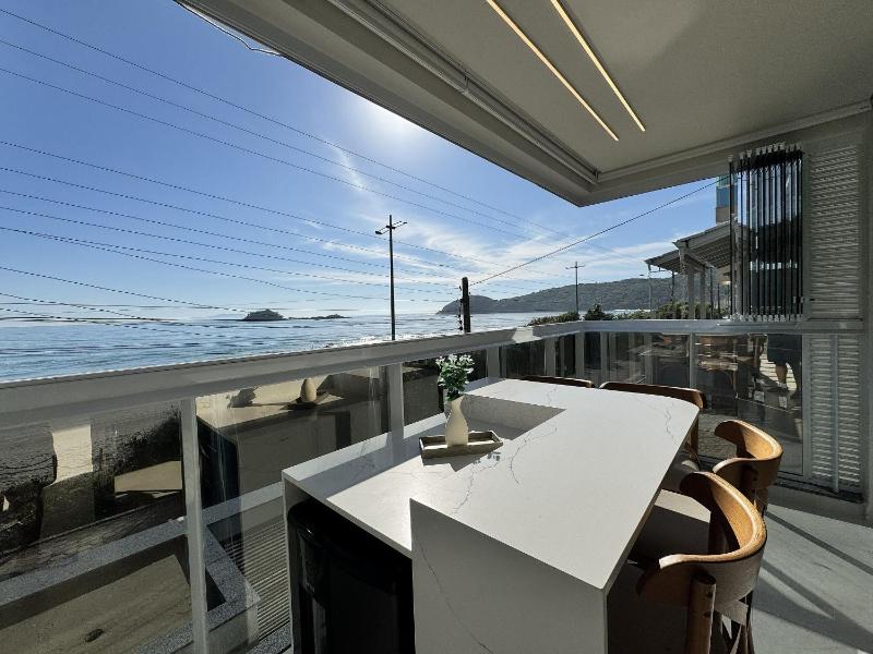 Sonho de Palmas 101 - Apartamento de frente para o mar na deslumbrante praia de Palmas com 3 dormitórios sendo 2 suítes. - image 20