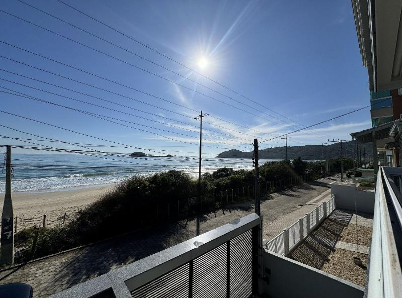 Sonho de Palmas 101 - Apartamento de frente para o mar na deslumbrante praia de Palmas com 3 dormitórios sendo 2 suítes. - image 18